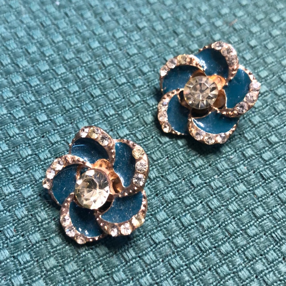 Vintage green and gold earrings